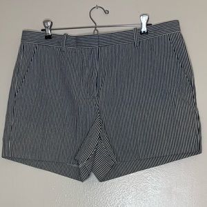 Gap tailored shorts